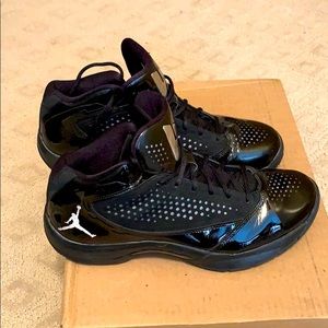 JORDAN D WADE D’RIEGN SZ 11 BLK SELDOM WORN NICE!